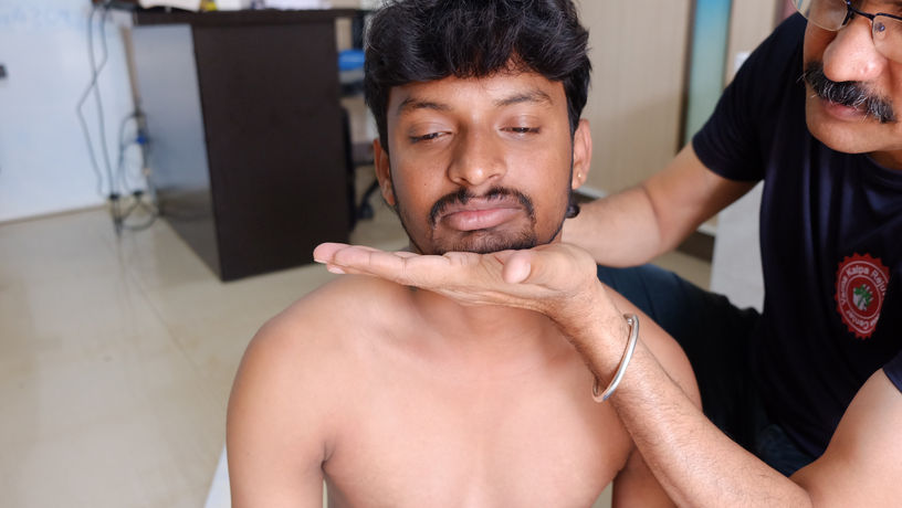 Varmam Neck Therapy.jpg