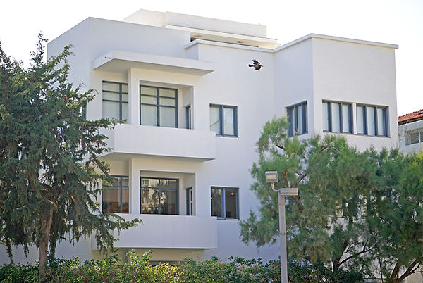 architecture tel aviv bauhaus bialik square area ido biran.jpg