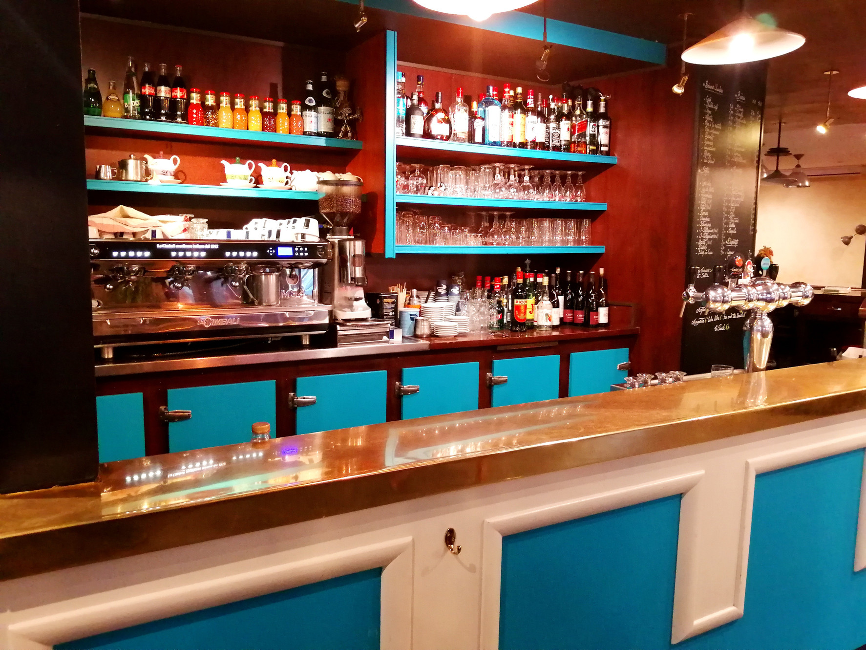 R Cafe à Montreuil