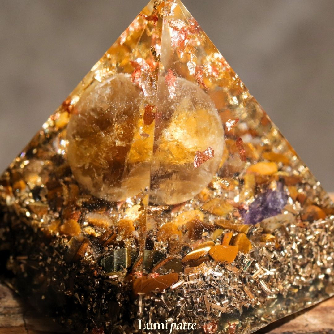 Orgonite citrine naturelle améthyste oeil de tigre cristal de roche Equinoxe