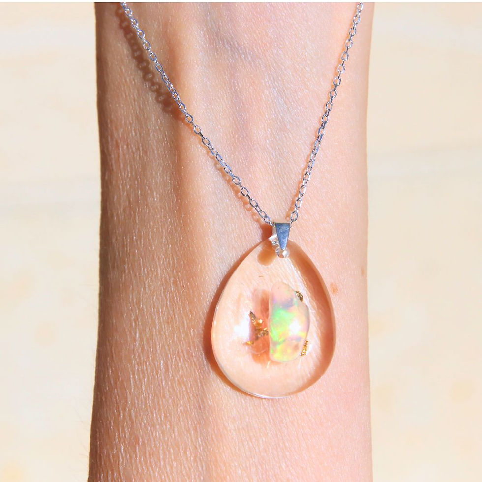 Miniature : pendentif vibratoire en opale d'Ethiopie et cristal de roche