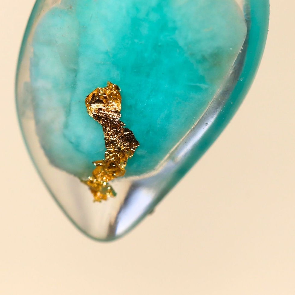 Thumbnail: Bijou pendentif en amazonite et cristal de roche