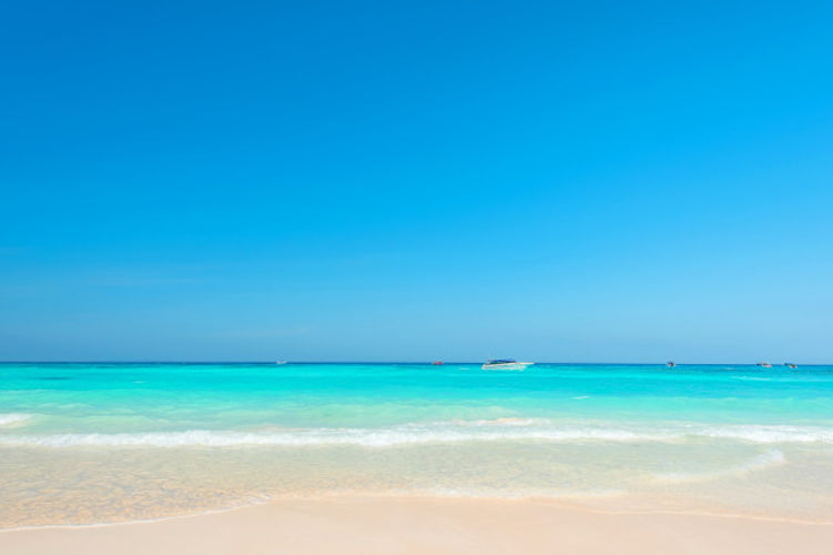 maravilhosa-praia-tropical-paisagem-azul