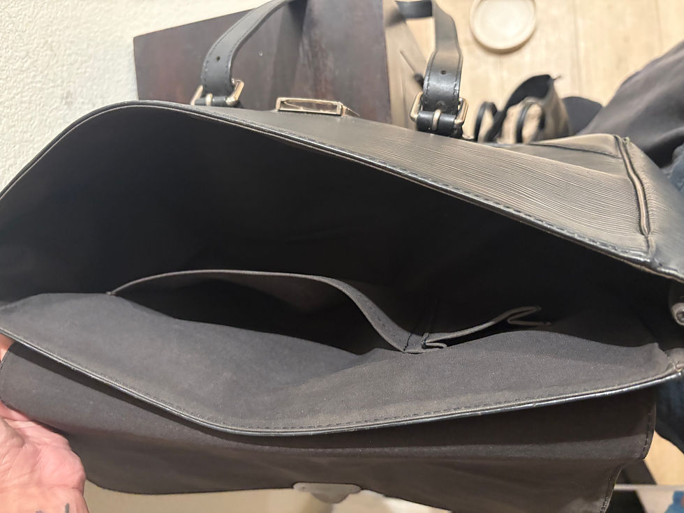 Thumbnail: Louis Vuitton Epi Leather Segur 2005 Handbag