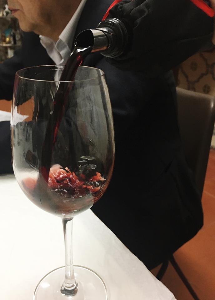 51243194_2089347144475656_35493929580358