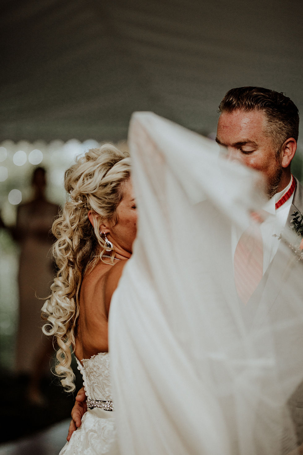 first dance wedding photo by detroit area wedding photographer little blue bird photography