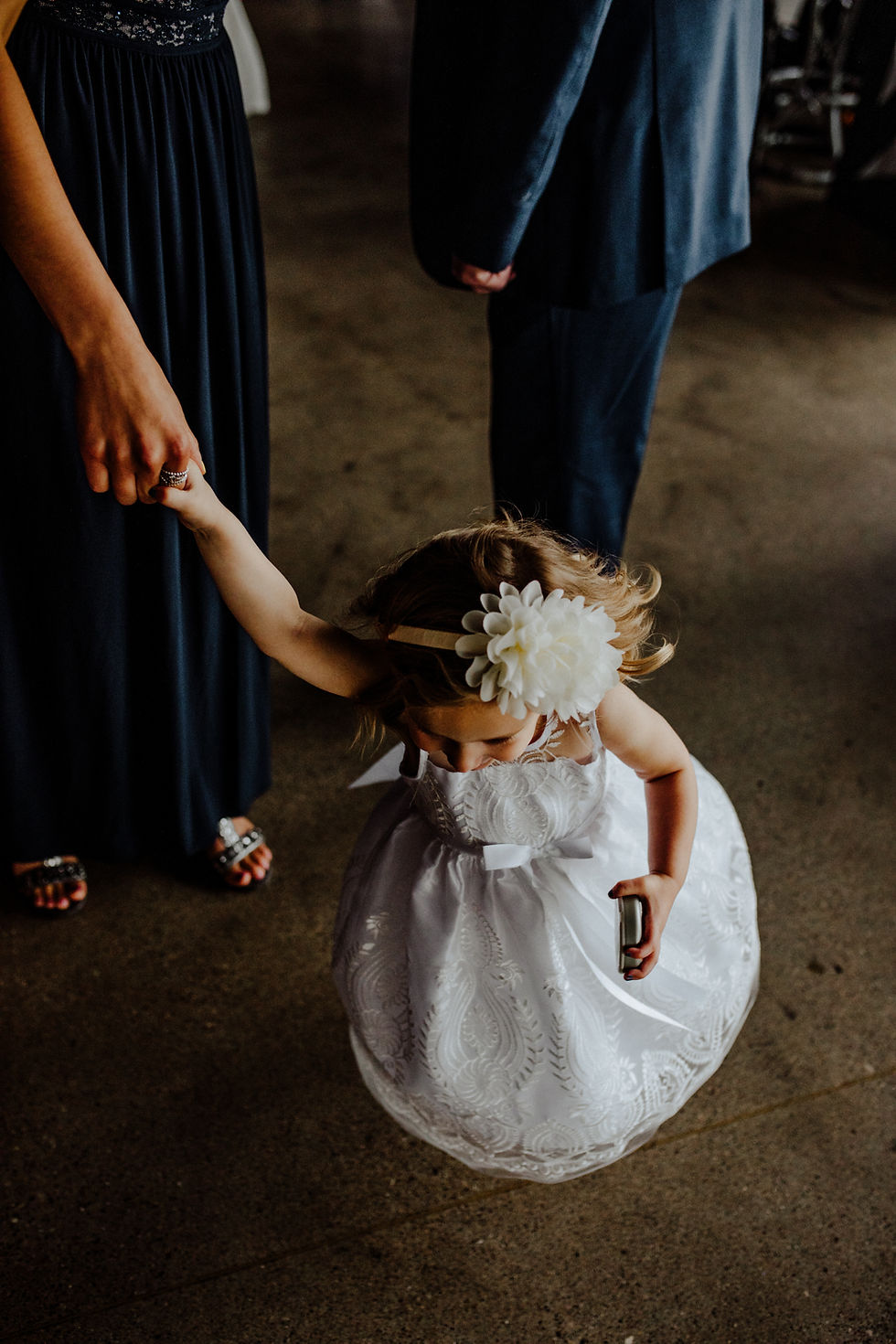wedding photo by little blue bird photography at frankenmuth brewery in frankenmuth michigan