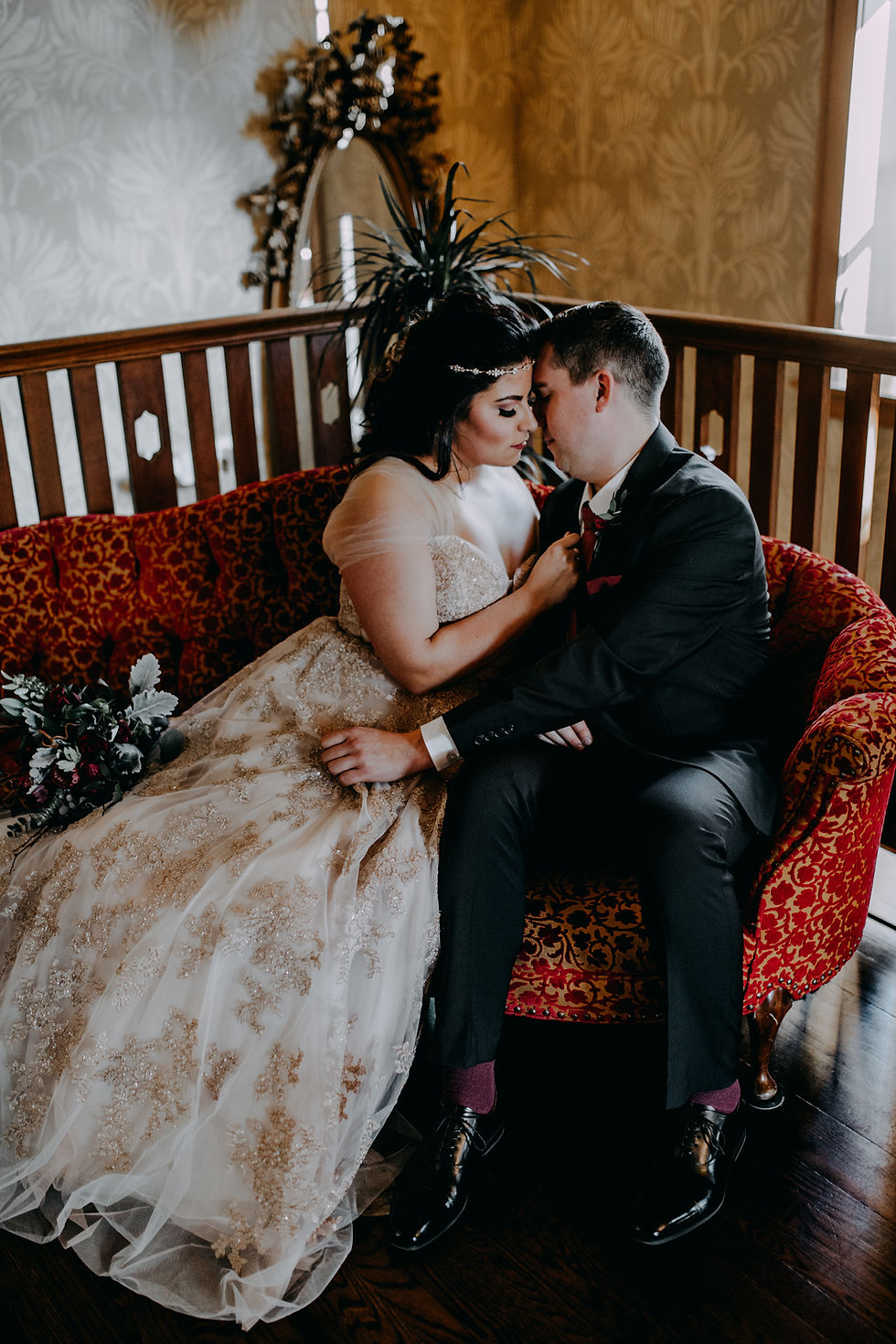 wedding photo by little blue bird photography at the gem theater in detroit michigan