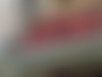 Dlaczego zawsze drogi produkt leży obok taniego?