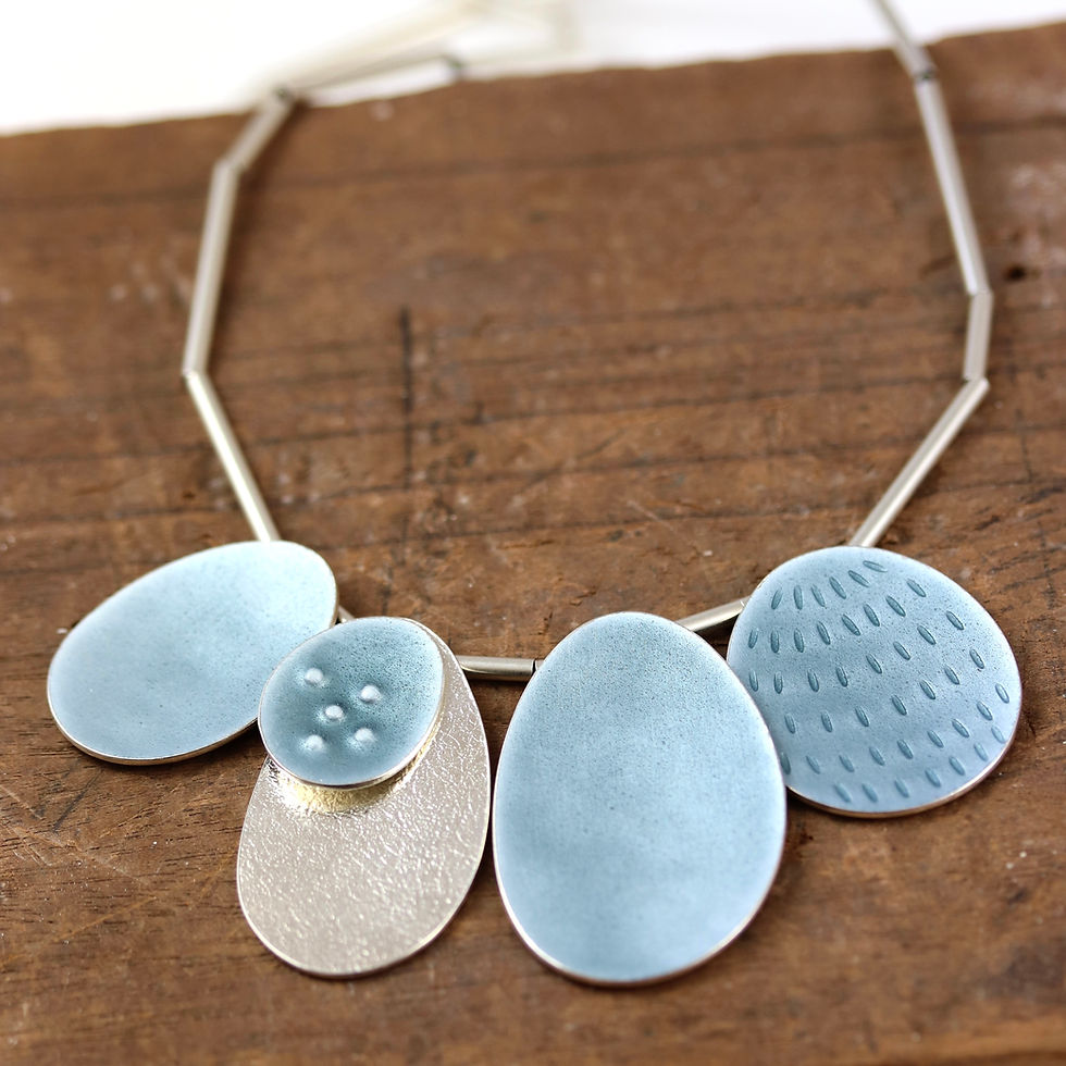 Thumbnail: Neckpiece Cluster 5 - Grey