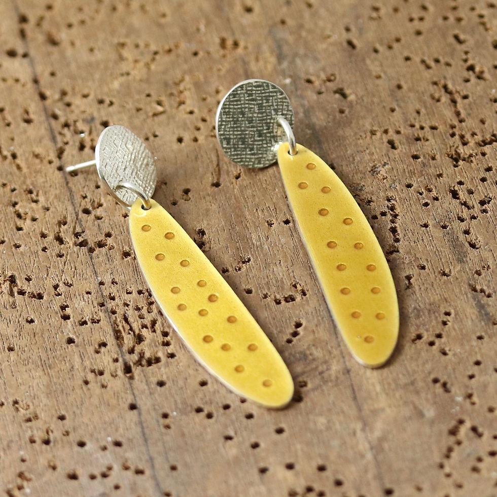 Thumbnail: Stud Top Long Tidal Earring - Yellow-Gold