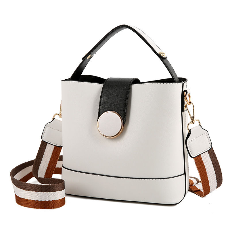Thumbnail: Preppy bag with detachable straps
