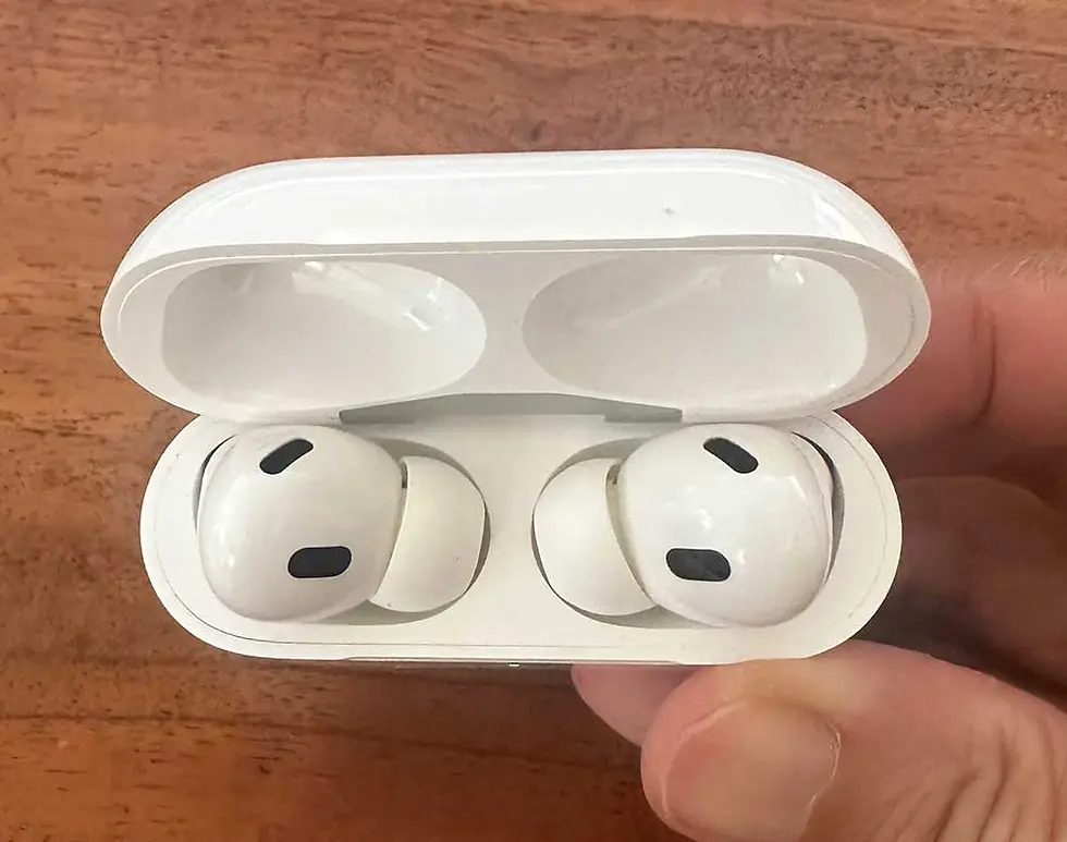 Airpods pro opened the case