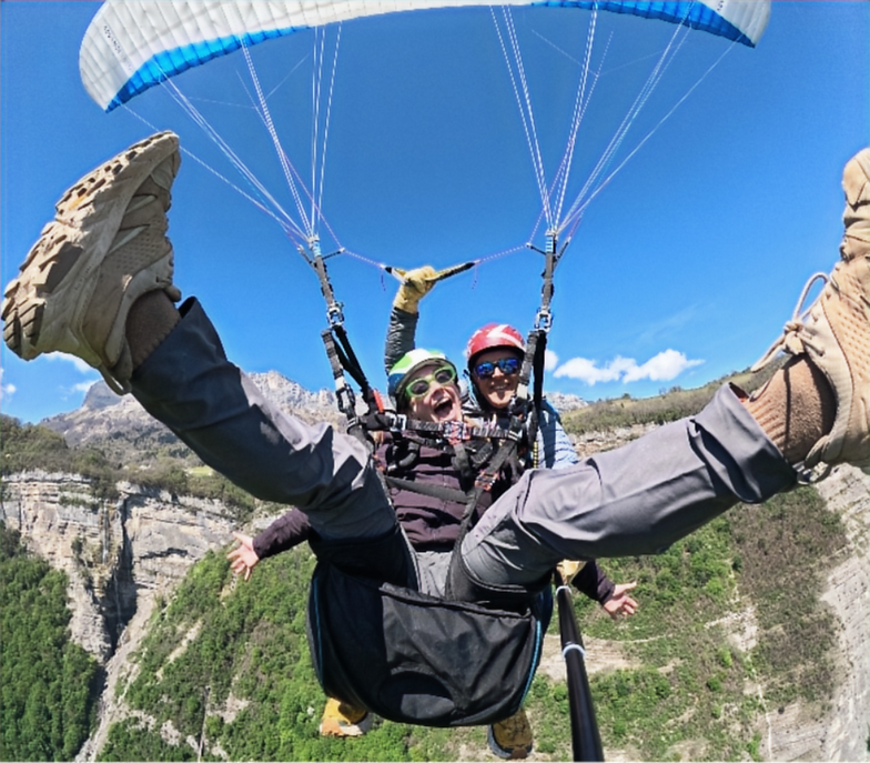 Baptême bipalce Saint-Hilaire, saut tandem parapente Isère