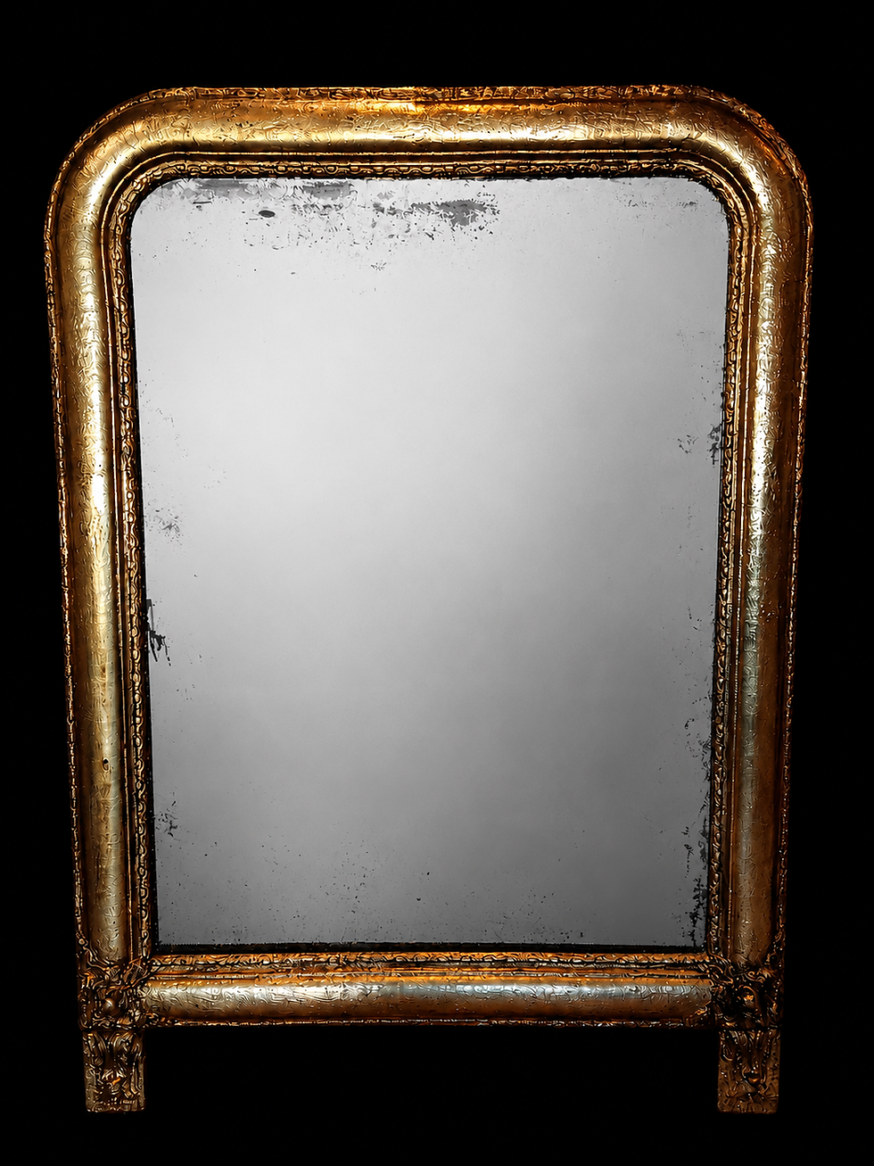 Miroir ancien doré rectangulaire sur fond noir