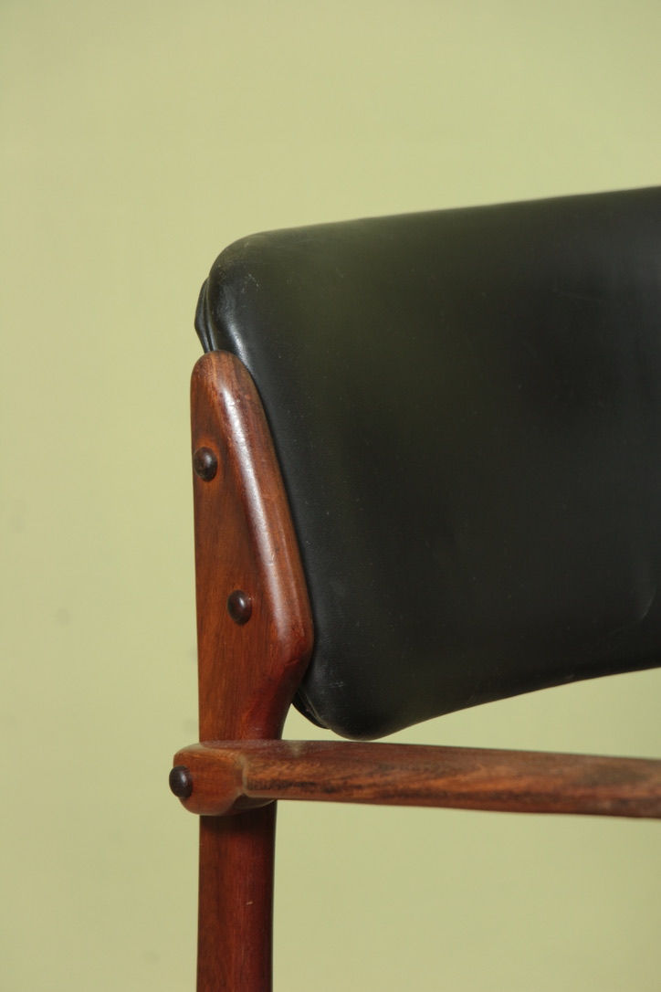 Miniaturbild: Armstuhl Arne Vodder