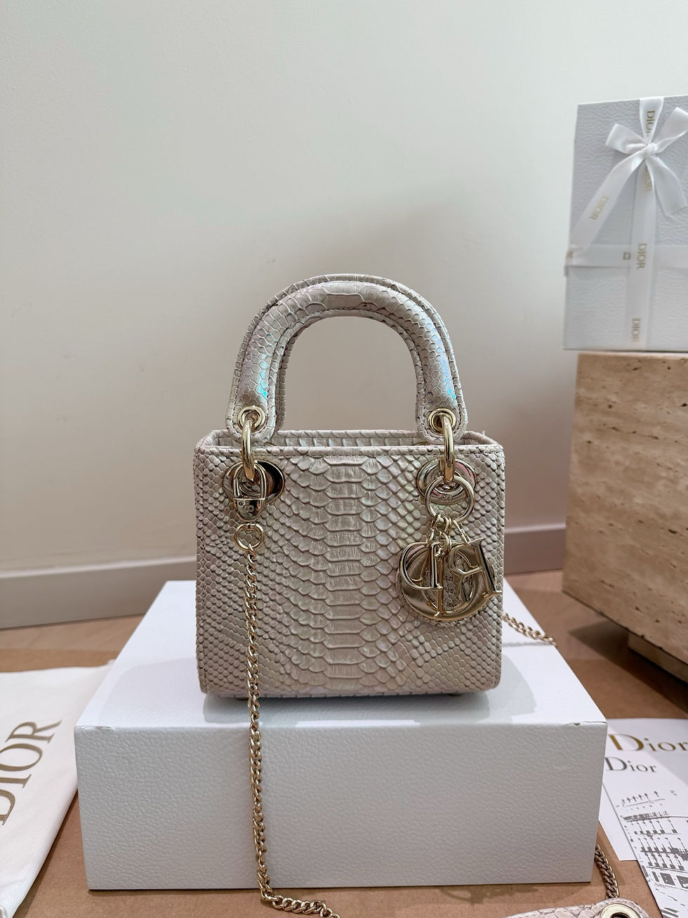 Thumbnail: Christian Dior bag 40041