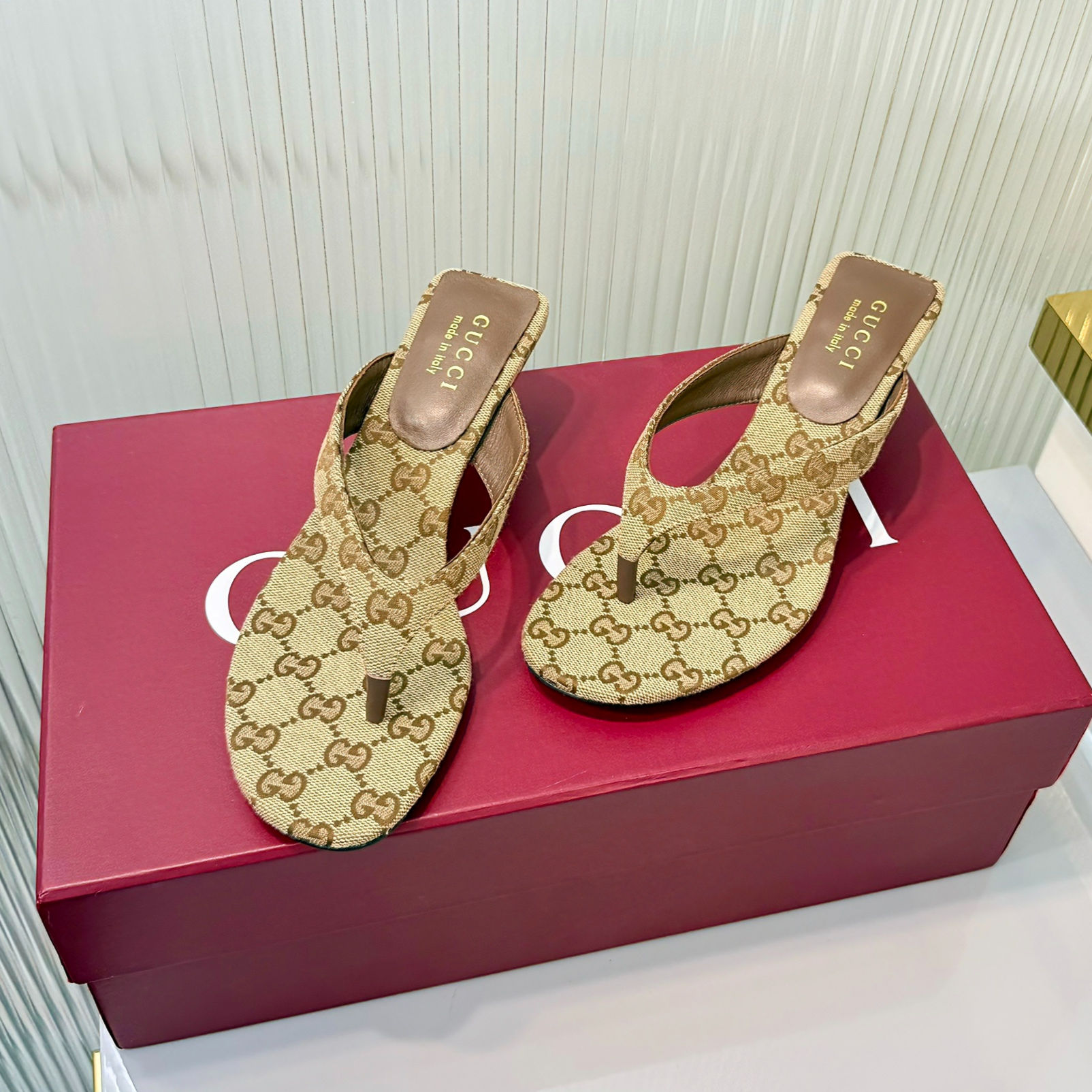 Gucci Shoes 15222