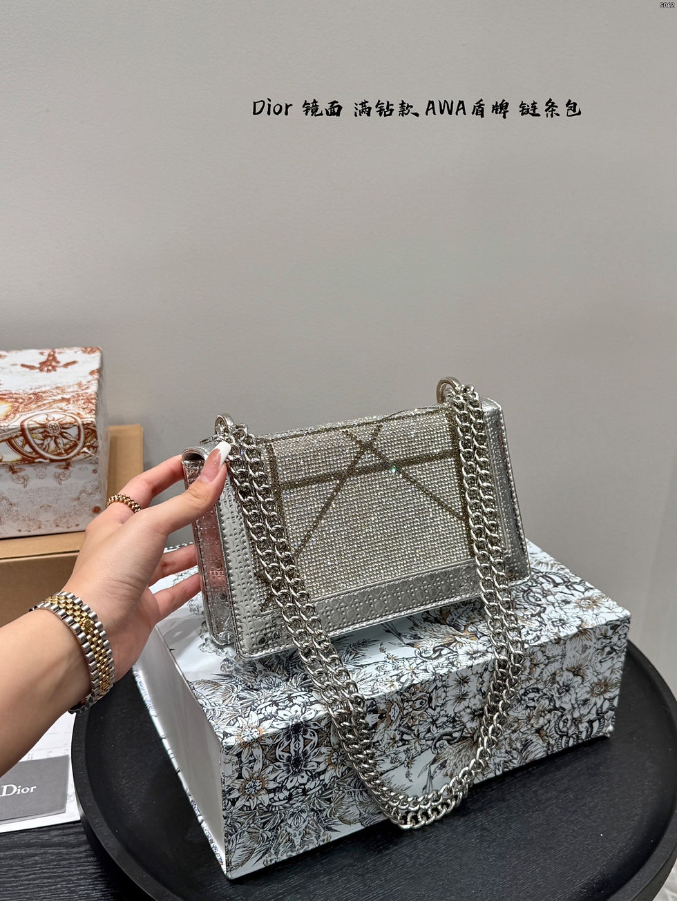 Thumbnail: Christian Dior bag 25556