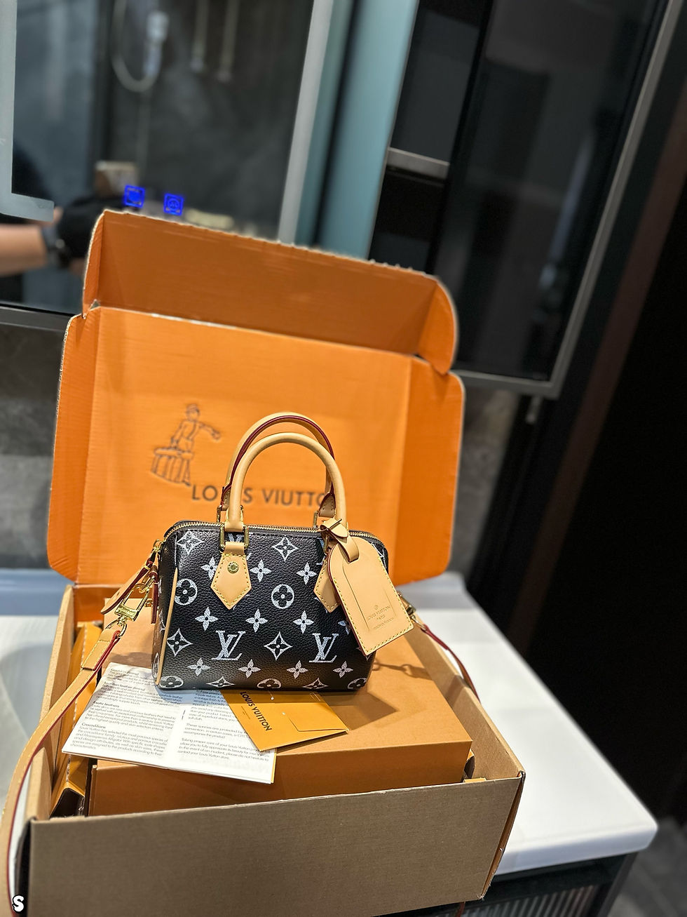 Thumbnail: Louis Vuitton Bag 22399