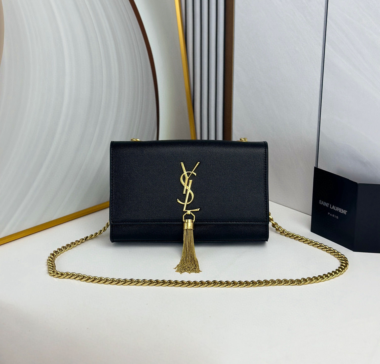 Yves Saint Laurent Bag 10589