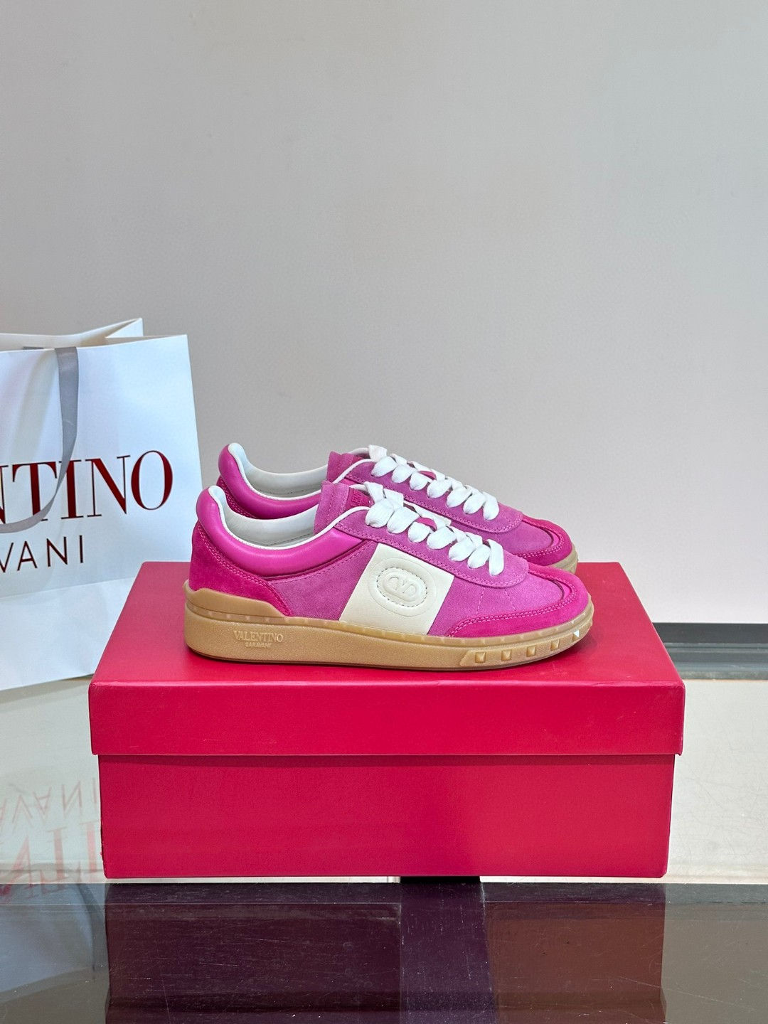 Valentino Shoes 55120