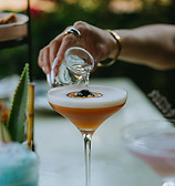 Beautiful Cocktails - Pouring