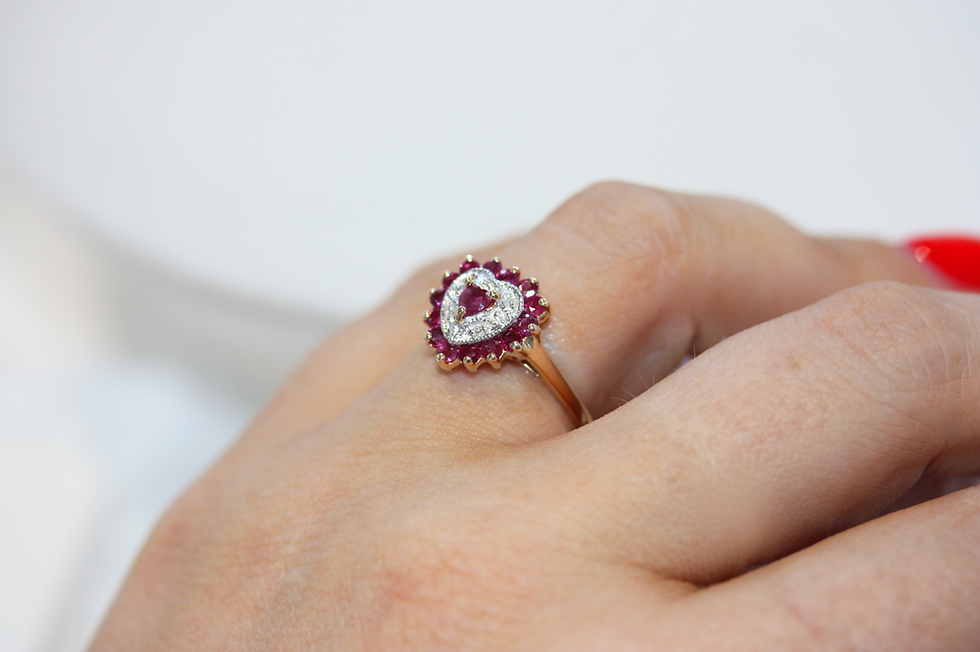 Thumbnail: Vintage 14ct Gold Ruby & Diamond Heart Ring