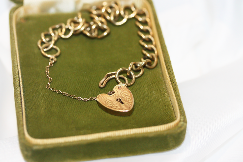 Thumbnail: Vintage 9ct Gold Heart Padlock Charm Bracelet c.1976