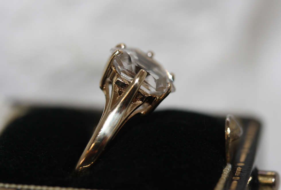 Thumbnail: Vintage 9ct Gold Hexagon Cut Clear Stone Ring