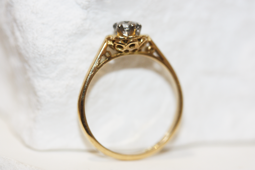 Thumbnail: Vintage 18ct Gold Diamond Solitaire Ring, 0.15ct