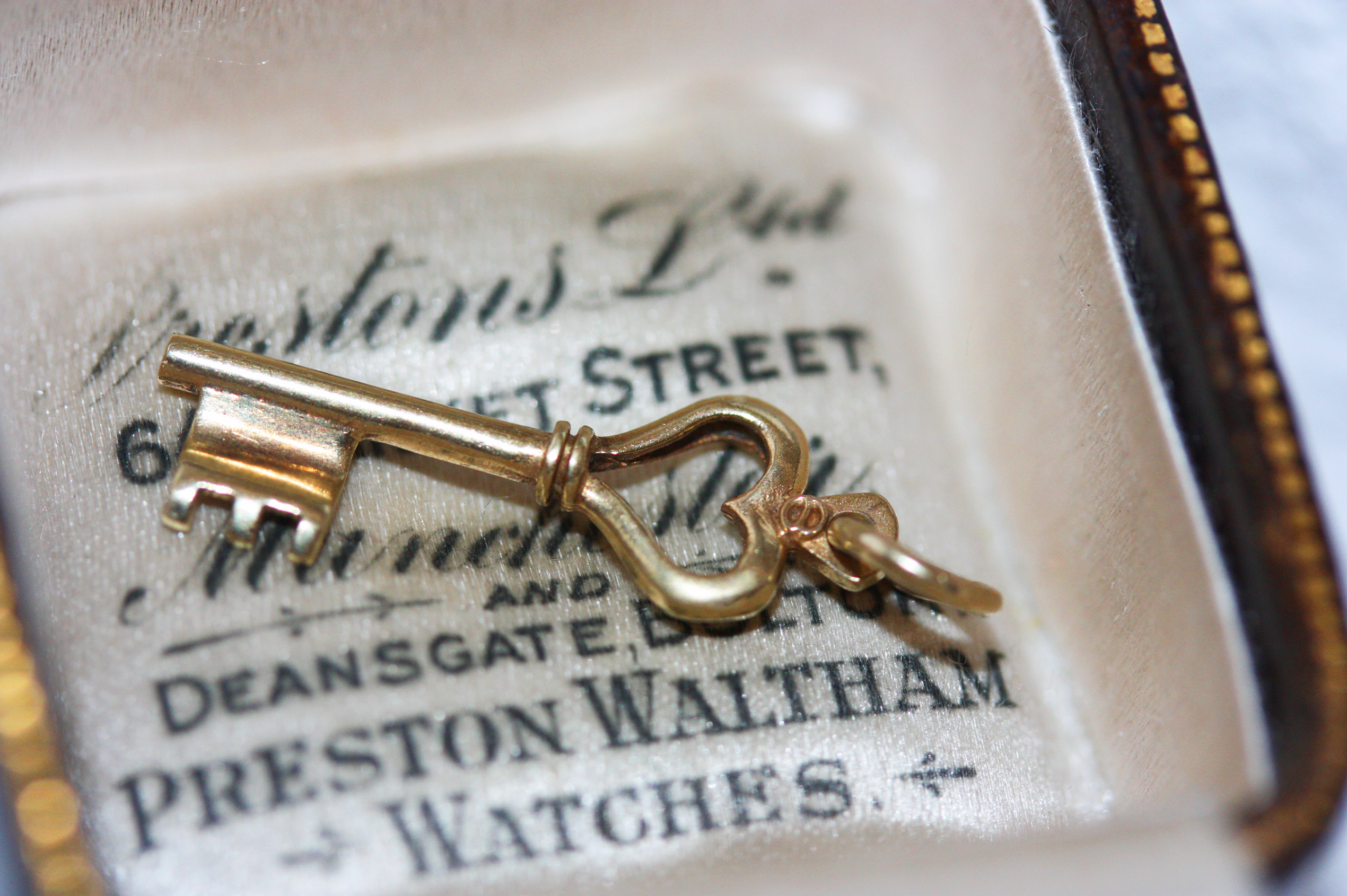 Vintage 9ct Gold Heart Key Charm
