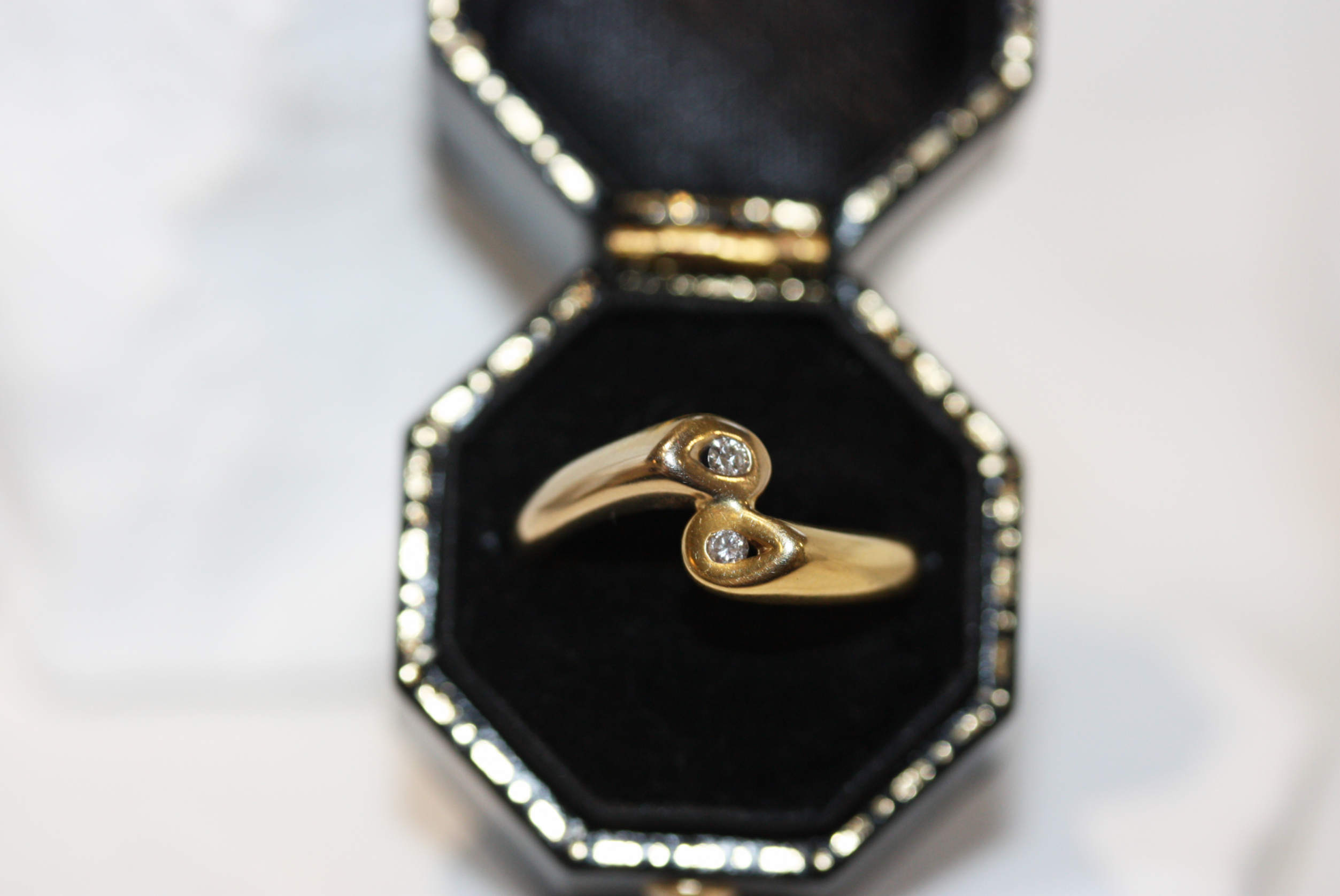 Vintage 18ct Gold Diamond Wrap Ring