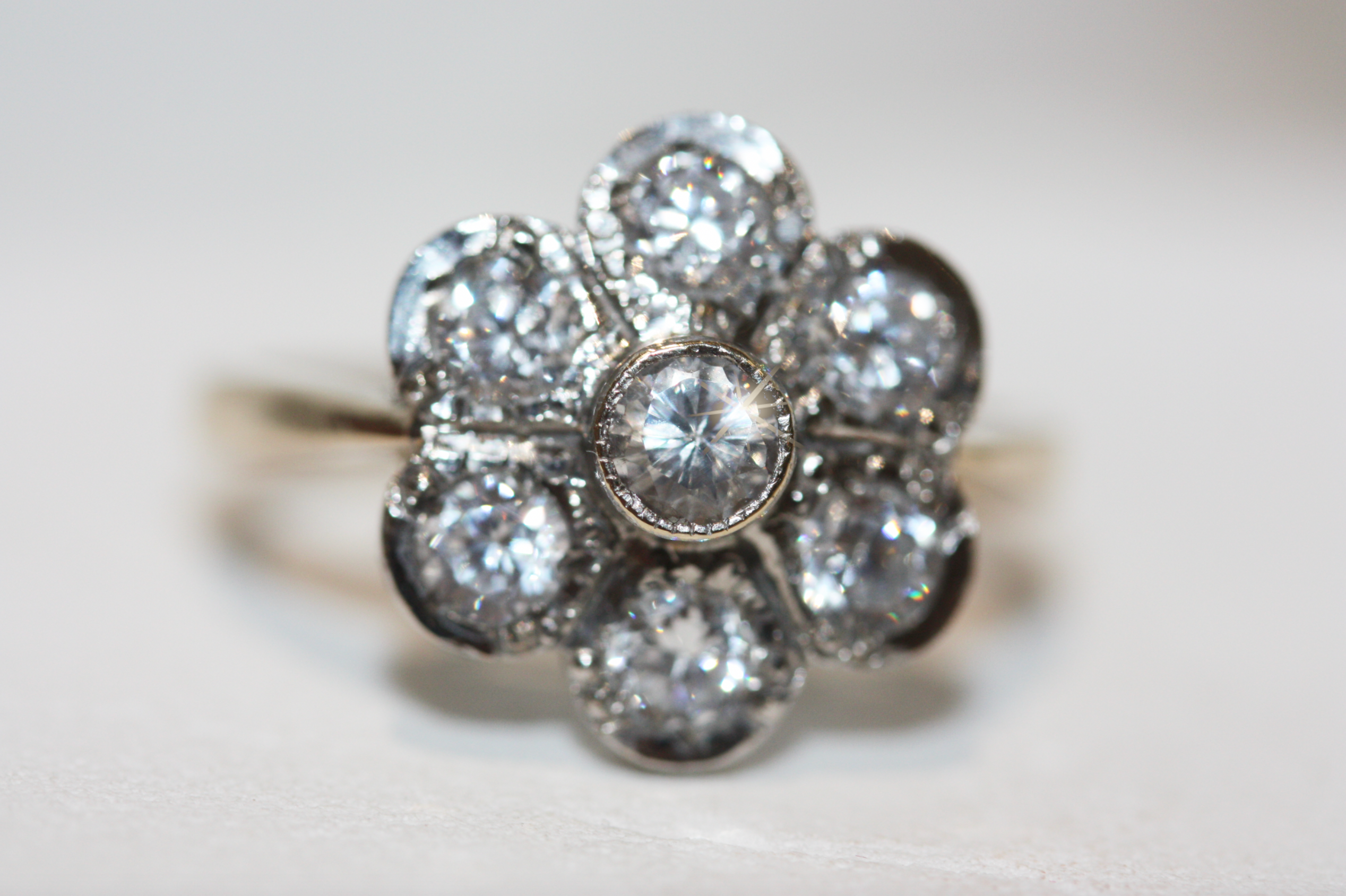 9ct Gold Vintage Large Flower CZ Ring