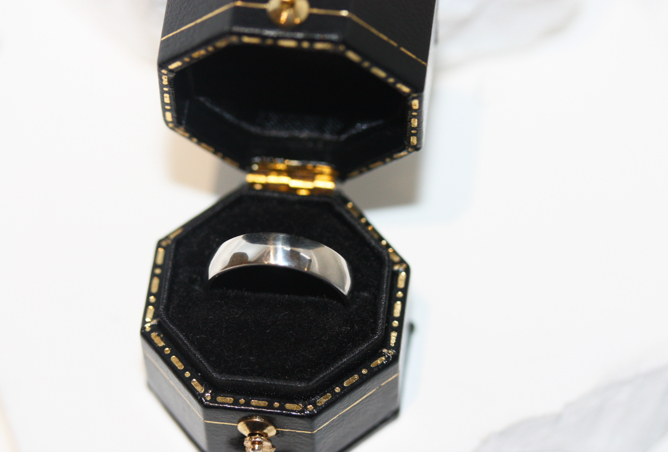 Vintage Platinum Wedding Band, London