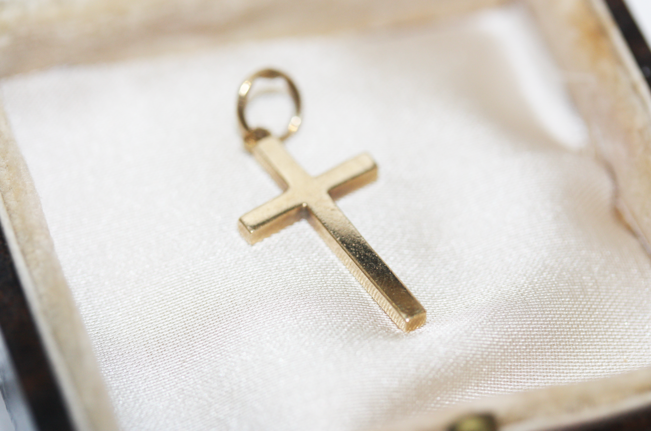 Vintage 9ct Gold Mini Cross Pendant