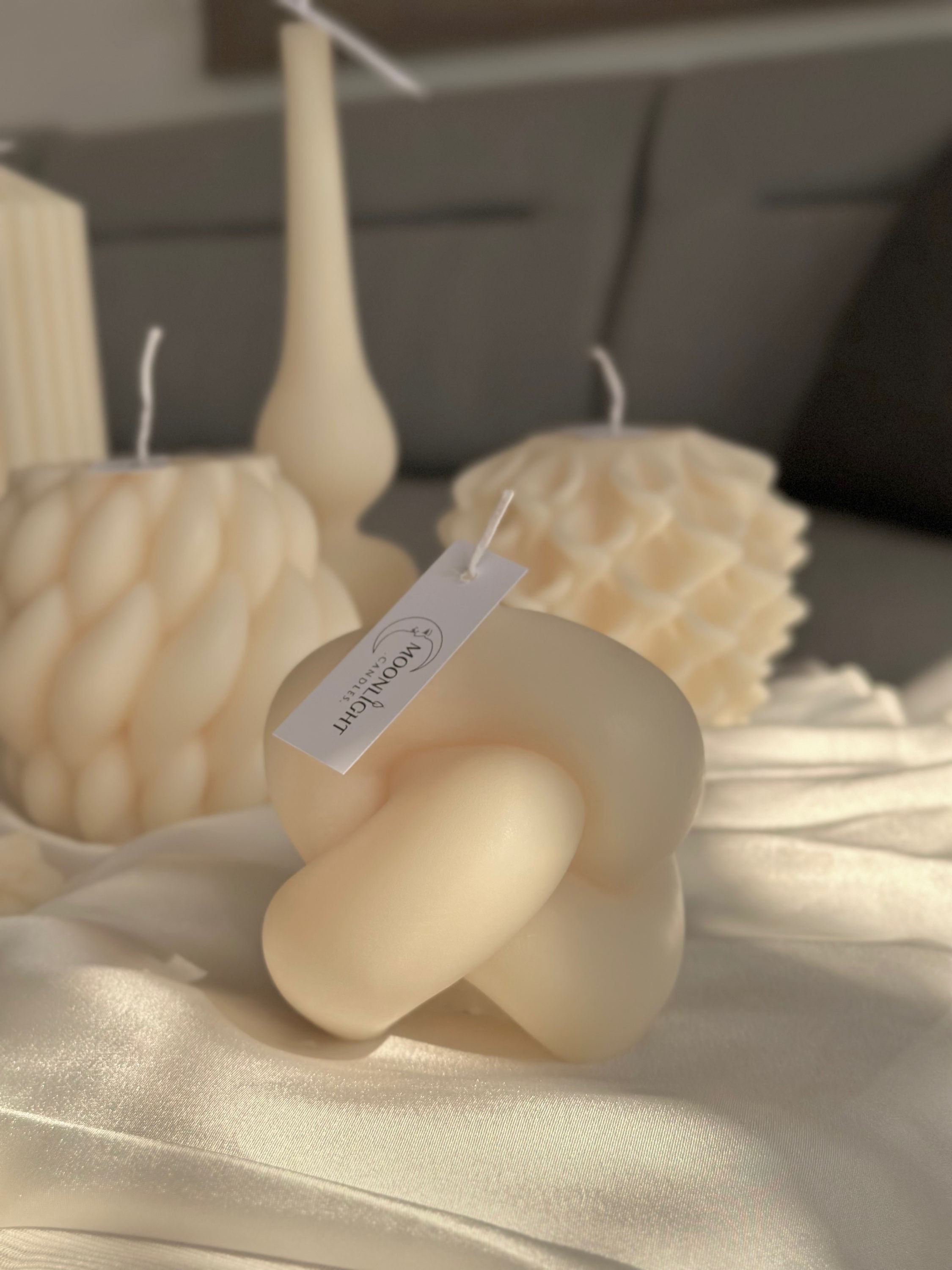 Knot candle
