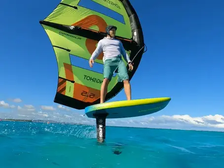 Unlock the Wind: Your Ultimate Guide to Reading Windy.com for Kitesurfing in the Algarve
