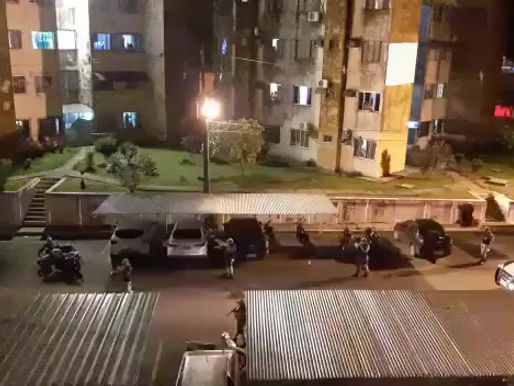 Banda da PM vai as ruas levar um pouco de música aos moradores