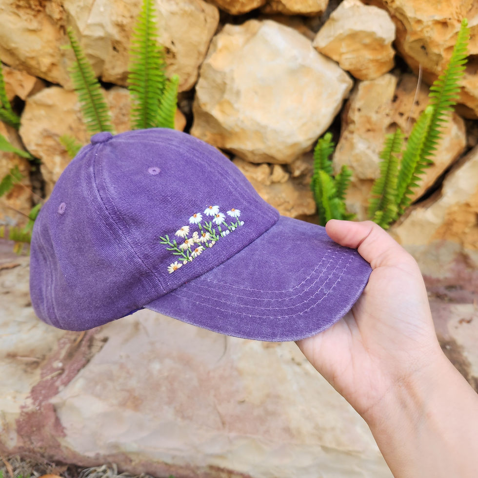 תמונה ממוזערת: כובע מצחיה סגול - רקמת פרחים