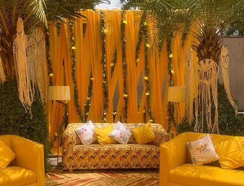 Sitting arrangement at a wedding