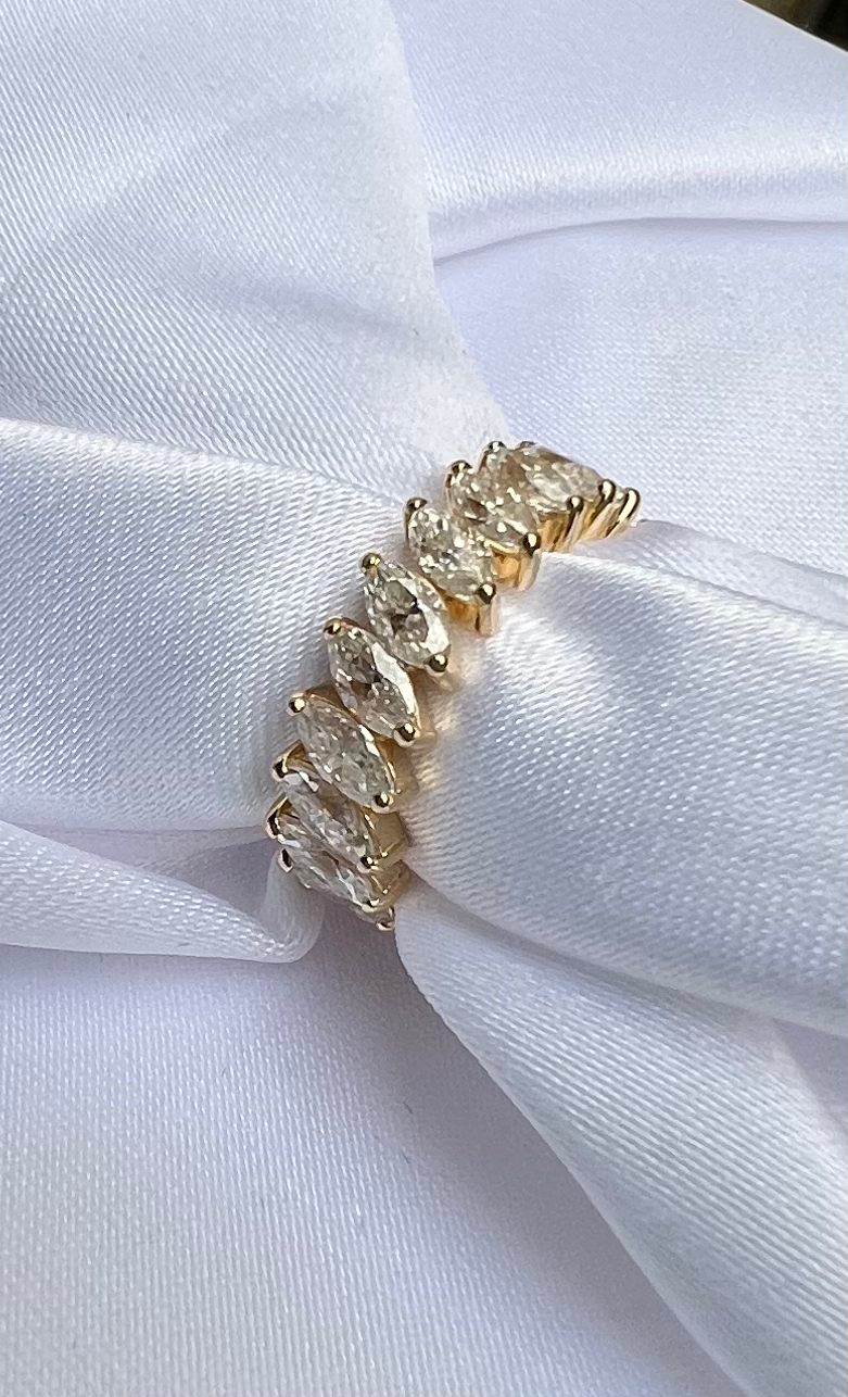 Miniatura: Ouro 18k - aliança Marquesa 30 pontos cada Moissanite navete