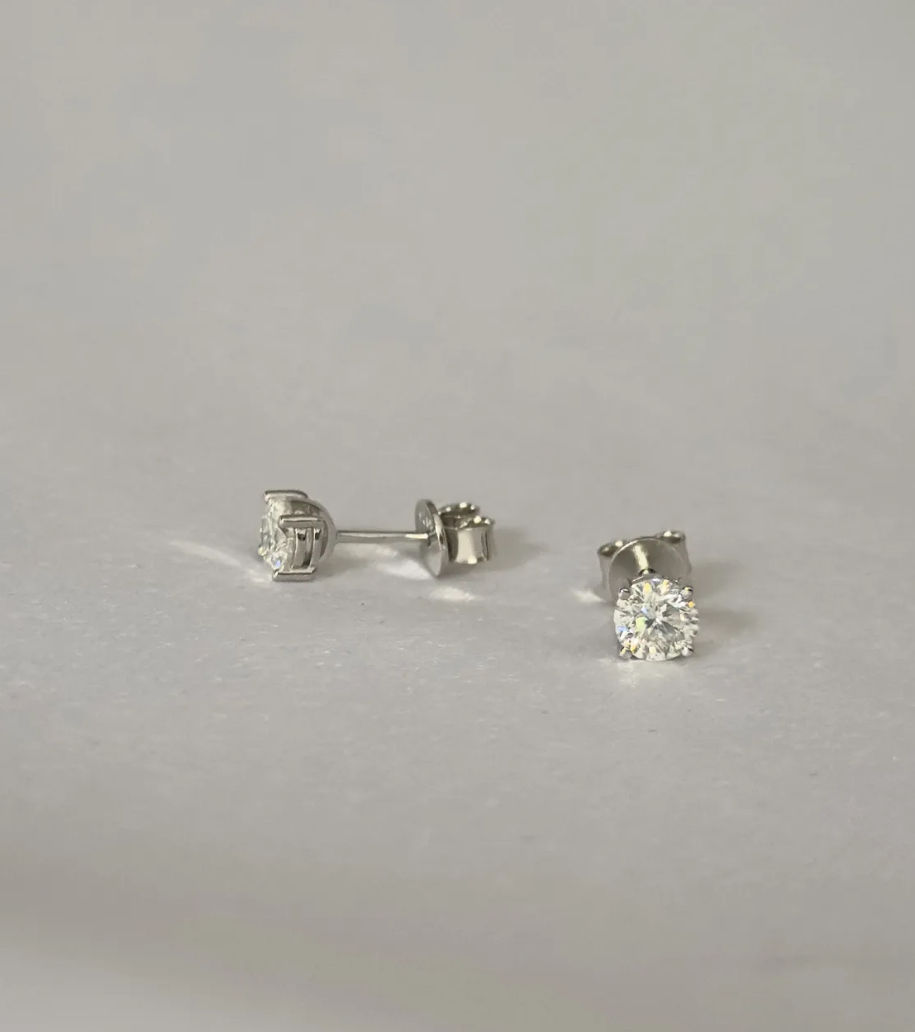 Miniatura: Prata 925 - brincos solitário Ana 0.5ct cada Moissanite brilhante