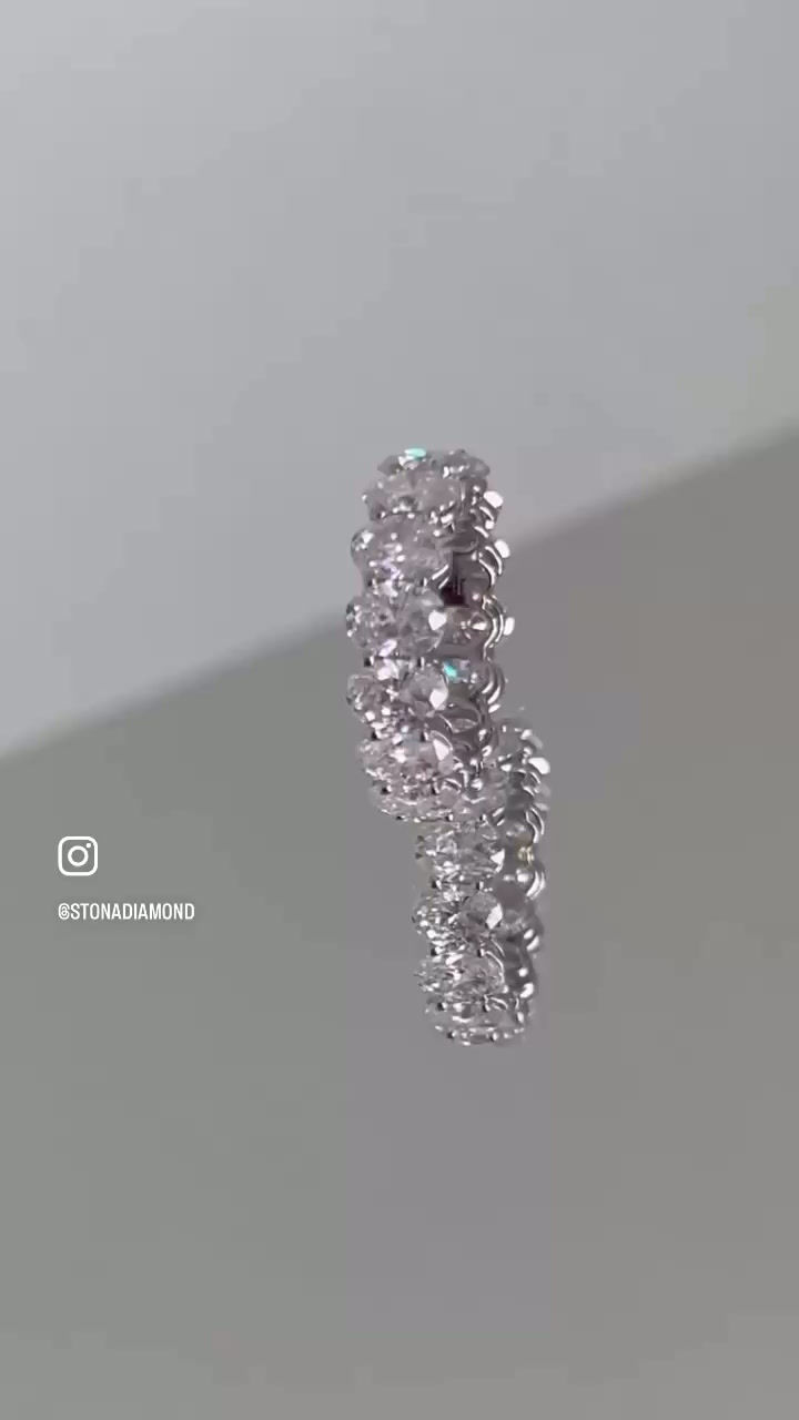 Miniatura: Ouro 18k - aliança 1 ct cada Moissanite lapidação oval