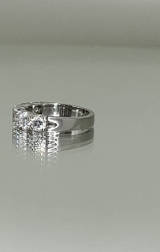Miniatura: Ouro 18k - Meia aliança Alice 30 pontos (4mm) cada diamante Lab Grown Brilhante