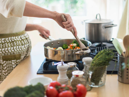 Exploring Three Popular Diets: Mediterranean, Keto, and Vegan – Benefits and Delicious Recipes