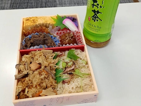 親睦会でお昼のご飯会をしました！