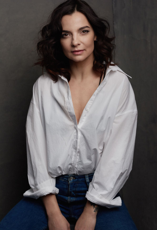 Maria Cavali - Professional headshot photographer