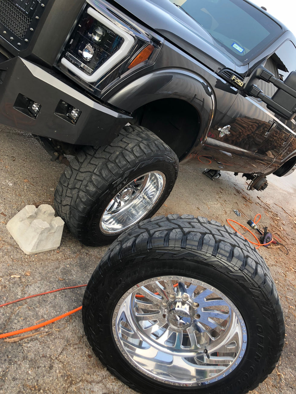 Reflection clarity on freshly polished aluminum rim