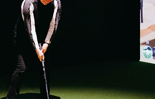 Gimmes-Par-and-Grill-Golf-Bay-Swinging.png